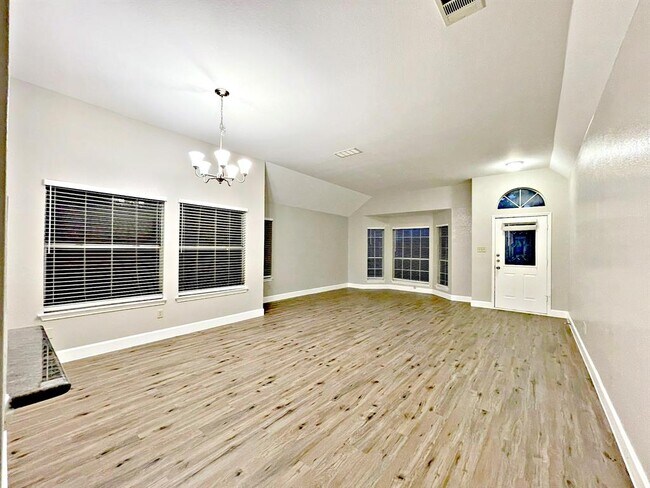 Building Photo - 8501 Priest River Dr
