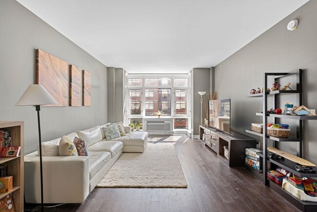 Foto del edificio - 1450 Washington St