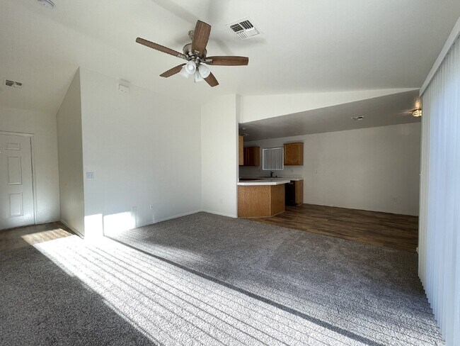 Building Photo - Sunset Ranchos home for rent.