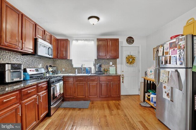 Foto del edificio - 1451 S Colorado St