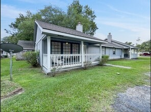 Building Photo - 323 Cedarwood Dr