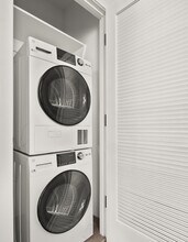 Building Photo - 220 Ventura Ave