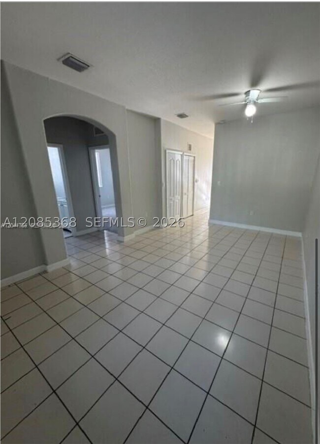 Foto del edificio - 2826 SE 16th Pl