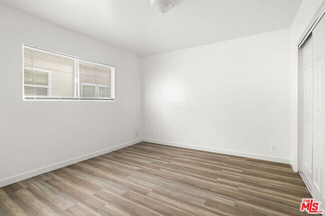 Foto del edificio - 1451 S Norton Ave