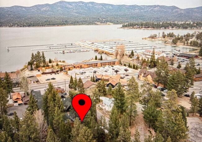 Foto del edificio - 542 Cottage Ln