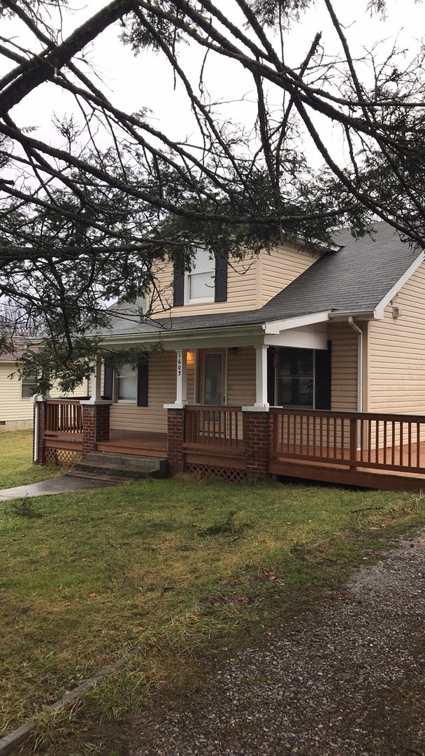 Building Photo - Radford, 4 BR / 2 BA house, Available in August