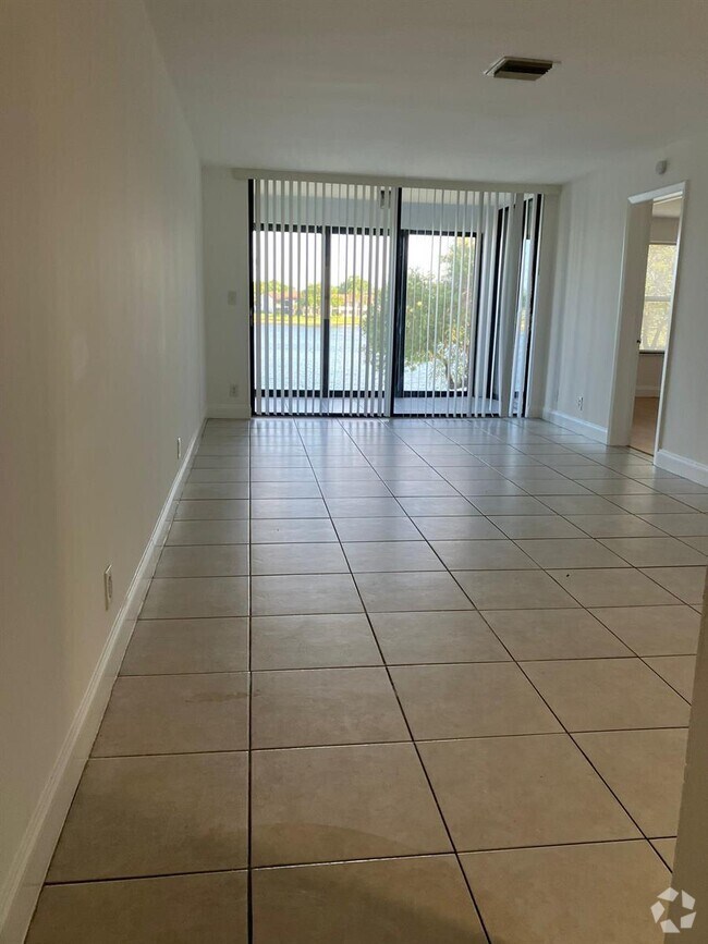 Tamarac Lakes South Apartments for Rent with Utilities Included Fort