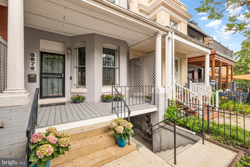 Primary Photo - 3576 13th St NW