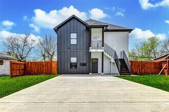 Building Photo - 5854 Southville St