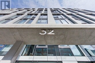 Building Photo - 32 Camden St