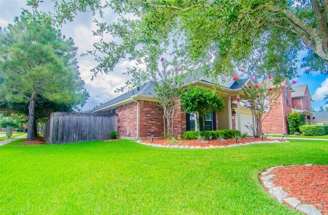 Foto del edificio - 26610 Heatherbriar Ln