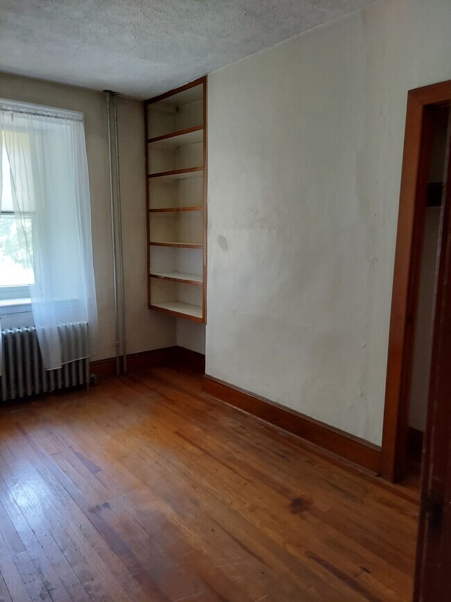 Bedroom 1 - 186 Carnegie Ave