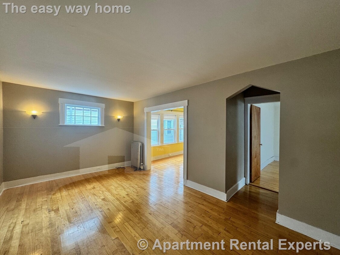 Primary Photo - 15 Corinthian Rd