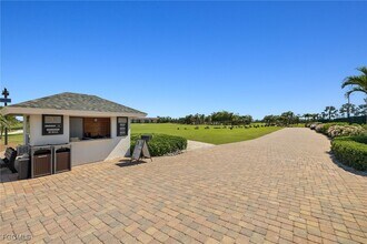 Building Photo - 12150 Kelly Sands Way