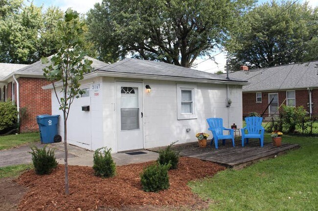 Foto del edificio - 5169 Caroline Ave