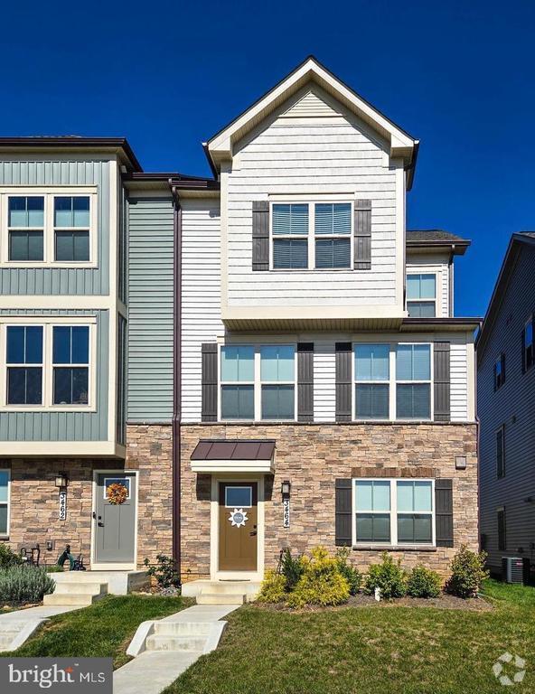 Building Photo - 3464 Sunset Ridge Dr