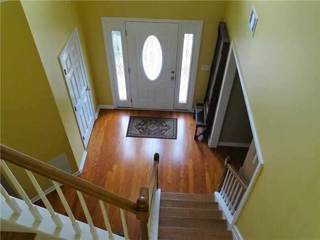 Foto del edificio - 3485 McClure Woods Dr