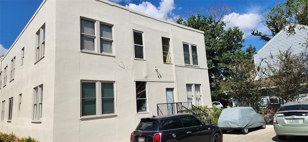 Primary Photo - 2905 Albany St