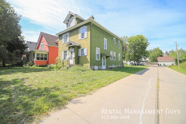 Building Photo - 2020 29th Ave S