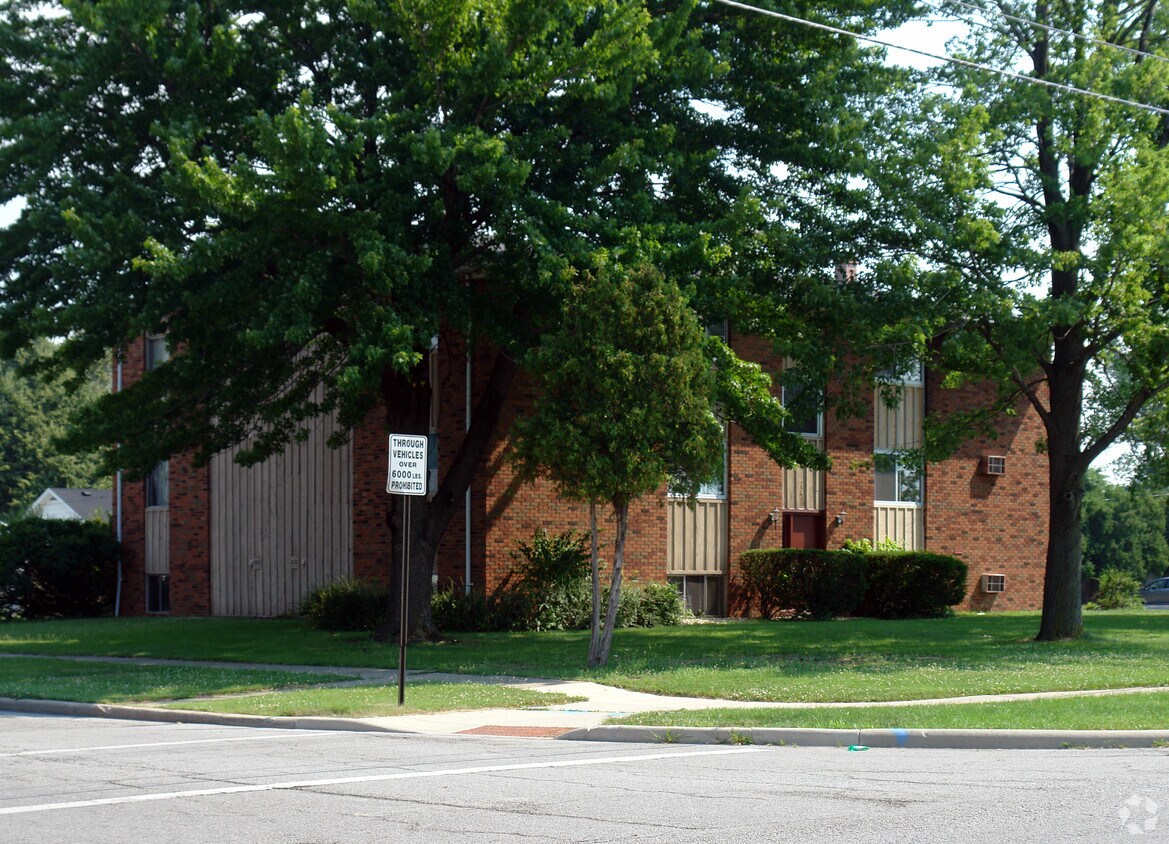Foto del edificio - 748 W Alexis Rd