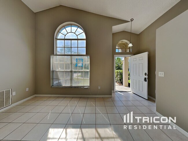Building Photo - 1089 Dudley Dr