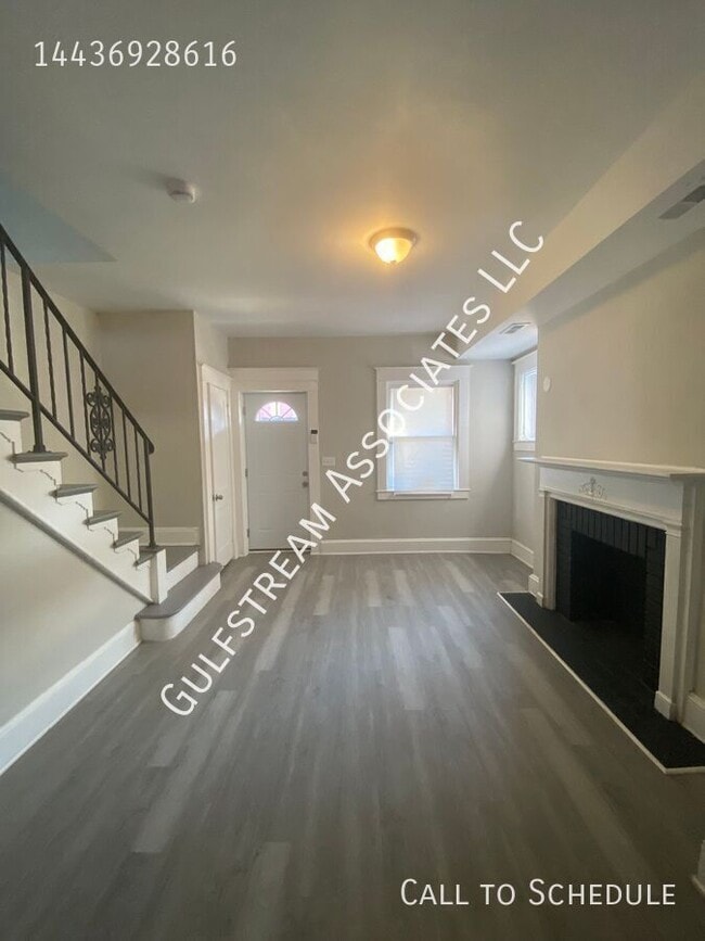Building Photo - 2926 Arunah Ave
