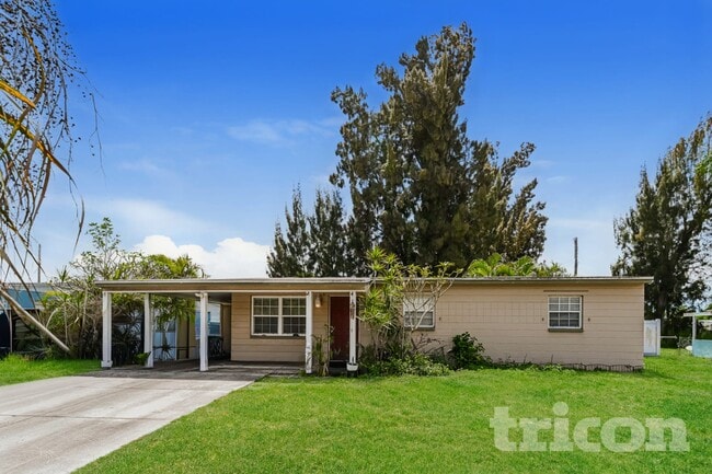 Building Photo - 915 Hibiscus Ln