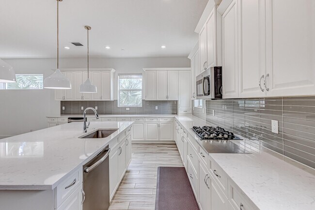 Building Photo - 4126 Faraday Wy