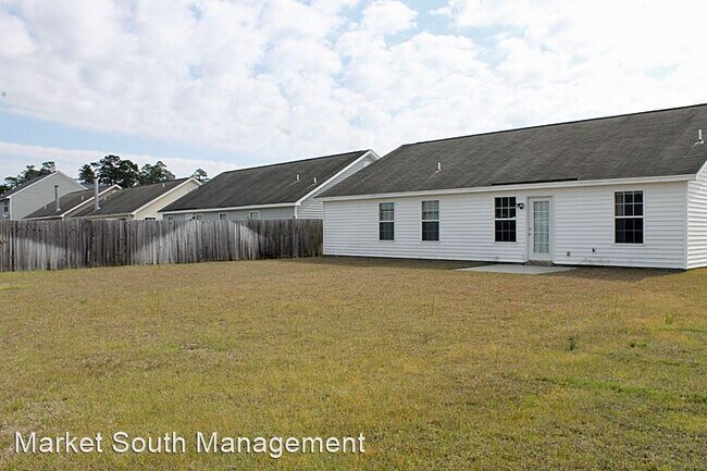 Building Photo - 3 br, 2 bath House - 103 Willow Lakes Court