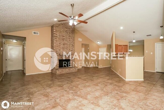 Building Photo - 9510 Elm Glen
