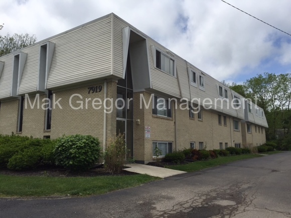 Foto principal - 7919 N Main St