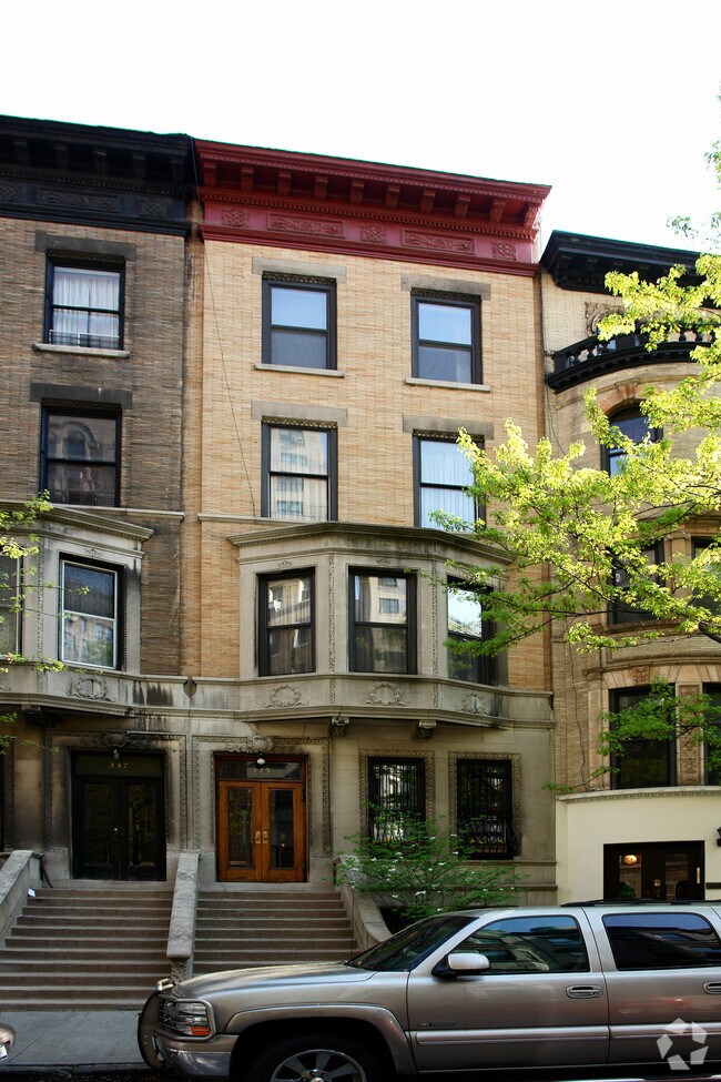 Building Photo - 335 W 87th St