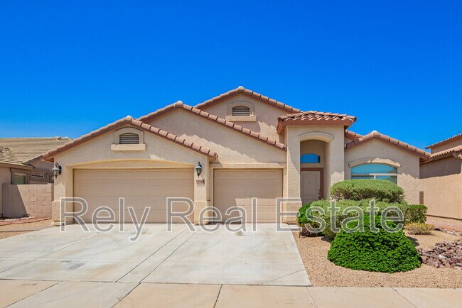 Foto del edificio - 17768 W Charter Oak Rd
