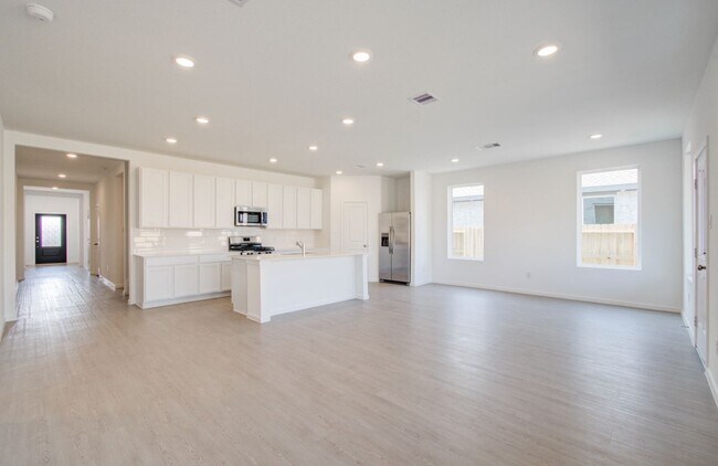 Building Photo - 26514 Foxtail Fern Dr