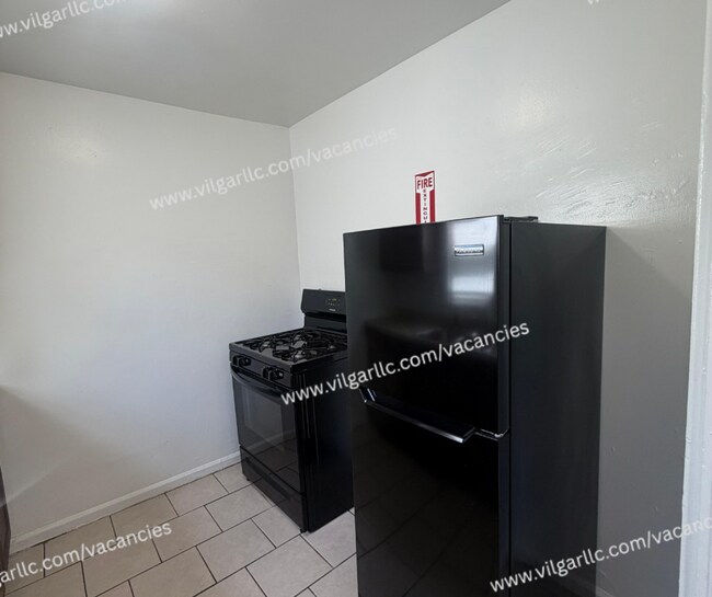 Foto del edificio - A cozy home ready for immediate move-in • 3 Bedrooms • 1 Full Bathroom