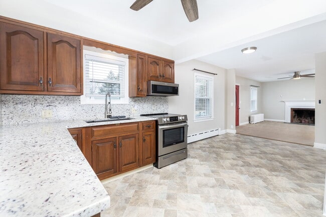 Building Photo - 192 Spring St