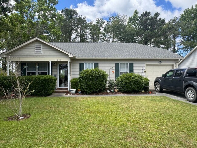 Foto del edificio - 3 Bedroom 2 bath 1 car garage with Fully F...