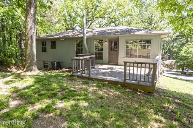 Building Photo - 3 br, 2 bath House - 1814 Reed Rd NE