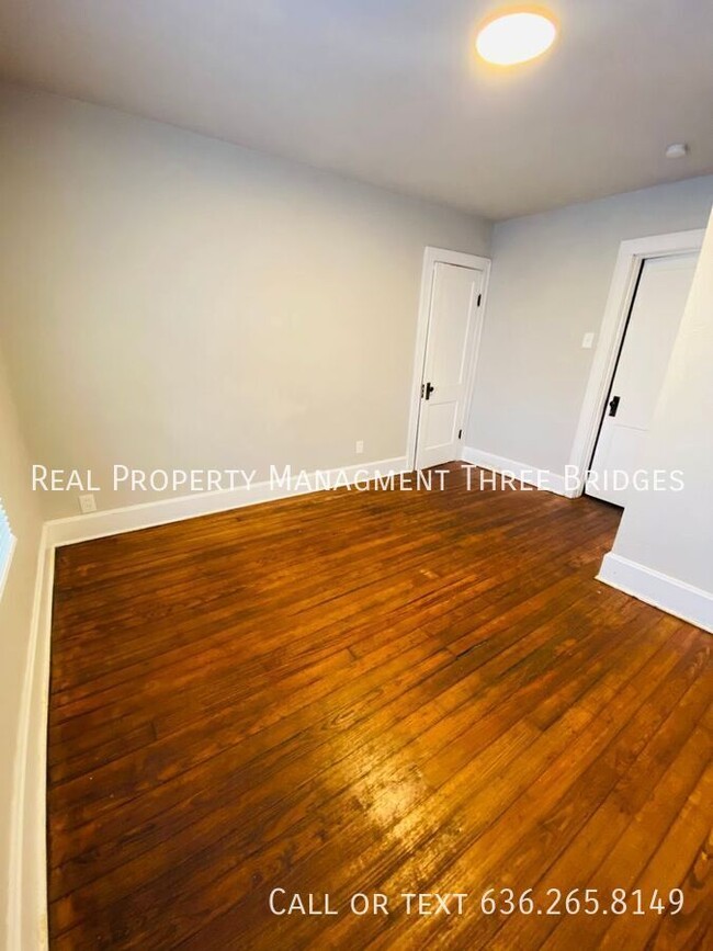 Foto del edificio - Holly Hills 3br/1.5ba Townhouse