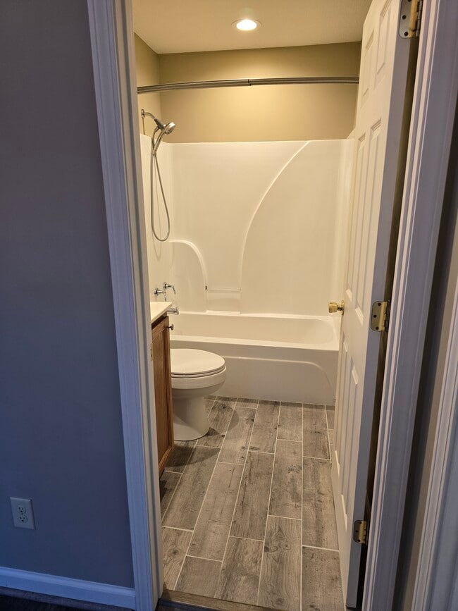 Foto del edificio - 2102 Kingsbury Rd