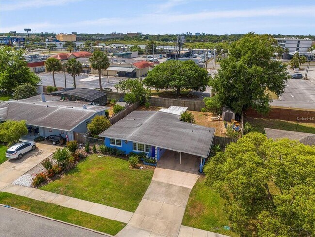 Building Photo - 808 Malone Dr