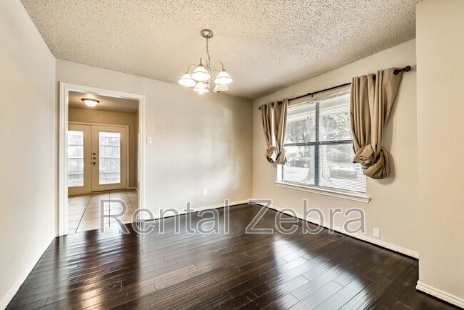 Building Photo - 500 Woodhollow Dr
