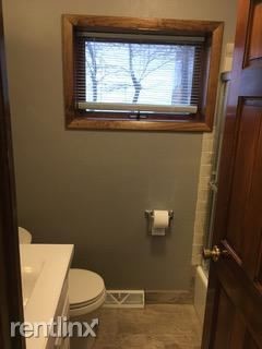 Foto del edificio - 1 br, 1 bath Apartment - 240 Carrington St
