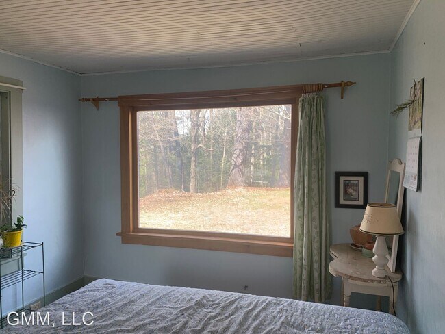 Building Photo - 456 Jersey Heights