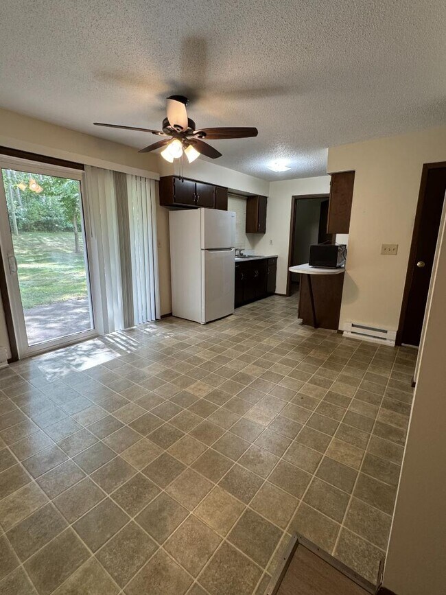 Foto del edificio - 3138 Birchwood St