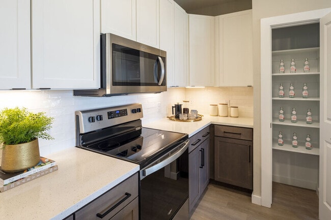 Building Photo - Special Offer – 4 Weeks Free + Only $99 to Start!