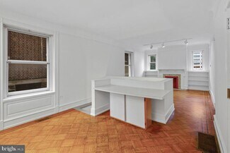 Building Photo - 3512 Lancaster Ave