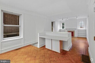 Building Photo - 3512 Lancaster Ave