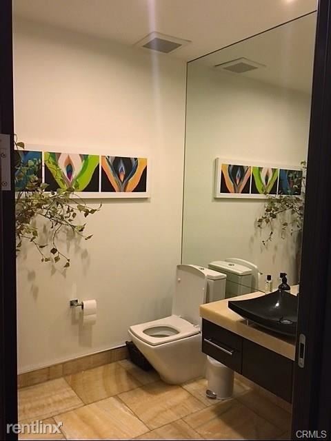 Foto del edificio - 1318 Roxbury Dr