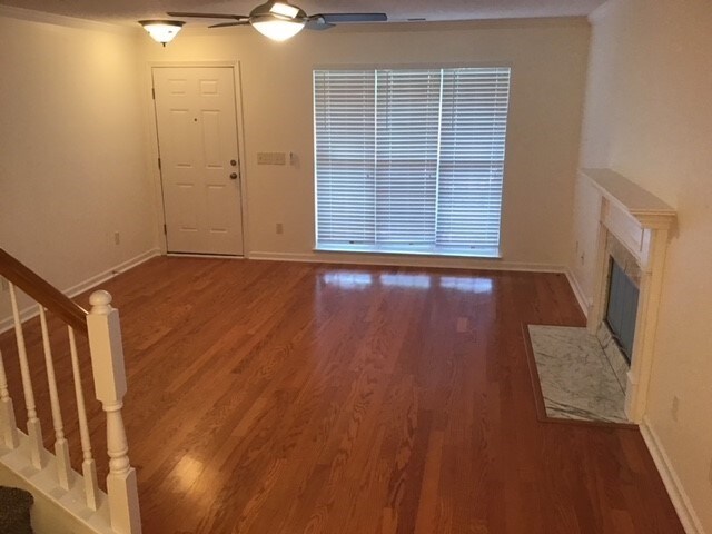 Building Photo - 408 Jameswood Ct